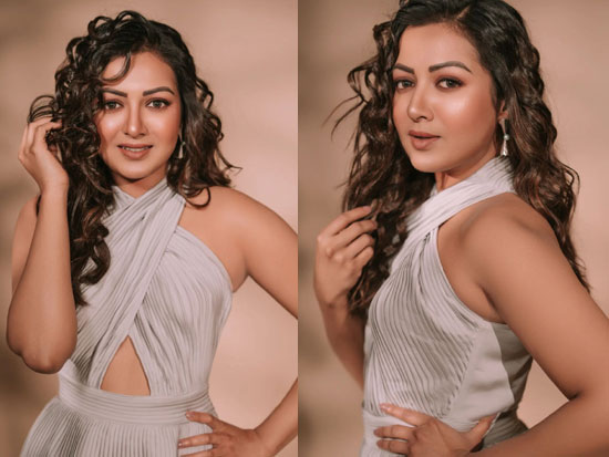Stylish Poses Of Catherine Tresa